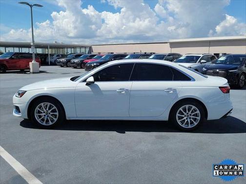 2023 Audi A4 Premium 40 TFSI quattro S tronic