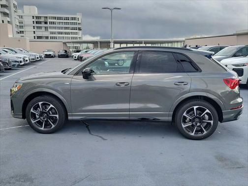 2025 Audi Q3 Premium 45 TFSI S line quattro Tiptronic