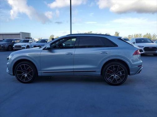 2023 Audi Q8 Premium Plus 55 TFSI quattro Tiptronic