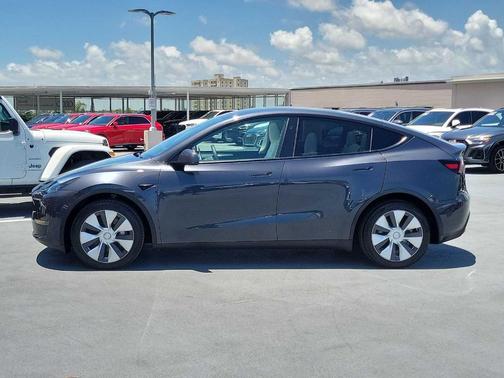 Gray 2024 Tesla Model Y Long Range