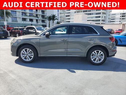 2024 Audi Q3 Premium 45 TFSI S line quattro Tiptronic
