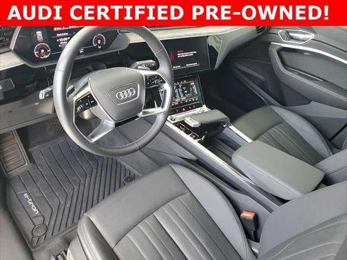 2022 Audi e-tron Premium Plus quattro