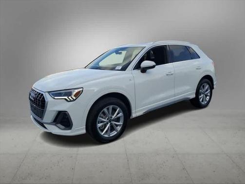 2023 Audi Q3 Premium 45 TFSI S line quattro Tiptronic