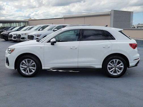 2025 Audi Q3 Premium 45 TFSI S line quattro Tiptronic