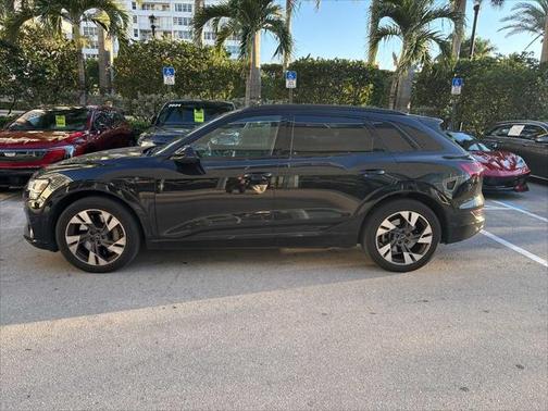 2023 Audi e-tron Premium quattro