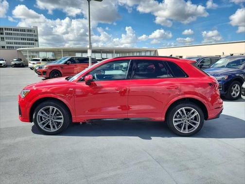 2025 Audi Q3 Premium 45 TFSI S line quattro Tiptronic