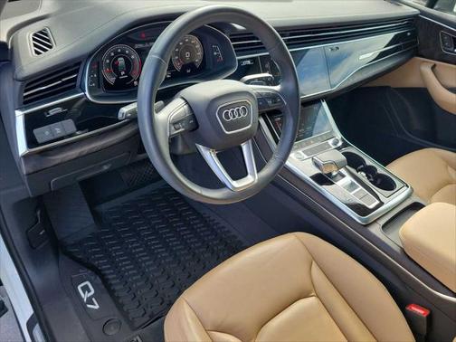 2023 Audi Q7 Premium 45 TFSI quattro Tiptronic