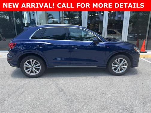 2024 Audi Q3 Premium 45 TFSI S line quattro Tiptronic
