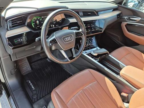 2024 Audi Q8 e-tron S line Premium Plus quattro