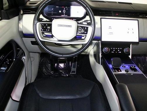 2022 Land Rover Range Rover P530 SE