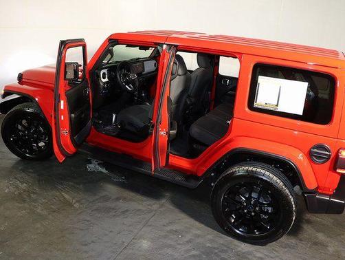 2025 Jeep Wrangler 4xe Sahara