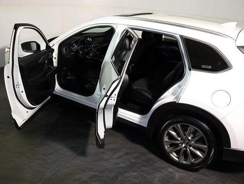 Snowflake White Pearl Metallic 2017 Mazda CX-9 Grand Touring