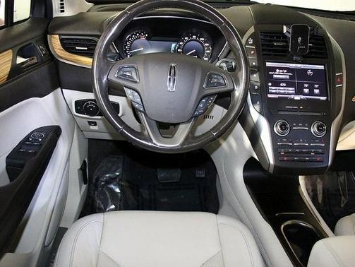 2015 Lincoln MKC Base