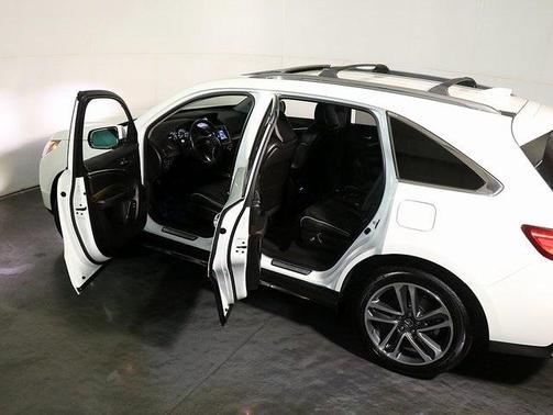 2017 Acura MDX 3.5L w/Advance Package