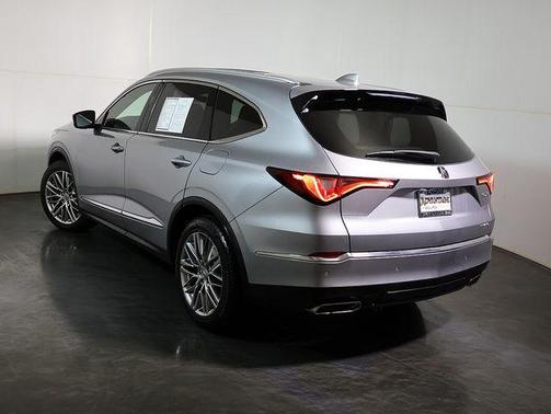 Lunar Silver Metallic 2023 Acura MDX Advance