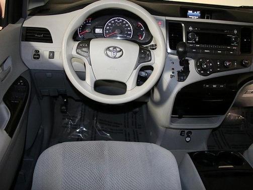 2011 Toyota Sienna Base