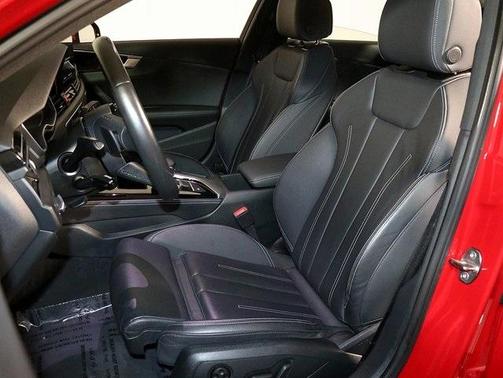 2022 Audi A4 45 S line Premium Plus