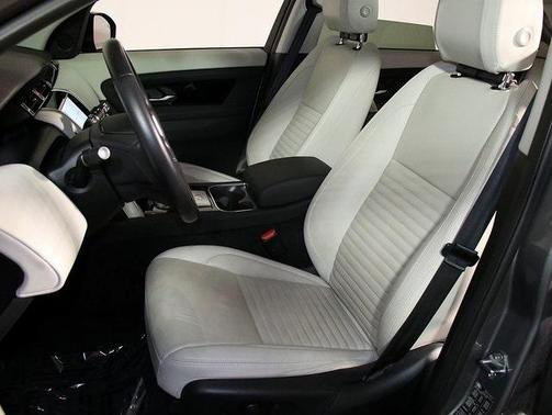 2023 Land Rover Discovery Sport SE