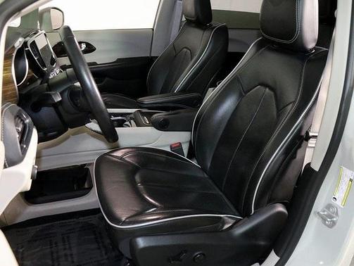 2021 Chrysler Pacifica Hybrid Limited