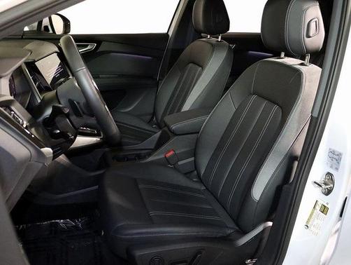 2024 Audi Q4 e-tron 55 quattro Premium