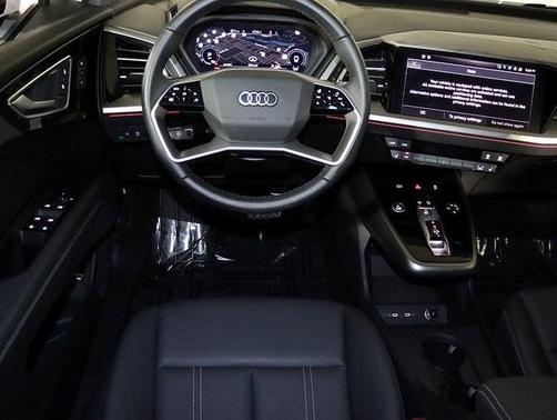 2024 Audi Q4 e-tron 55 quattro Premium