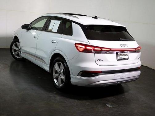 2024 Audi Q4 e-tron 55 quattro Premium