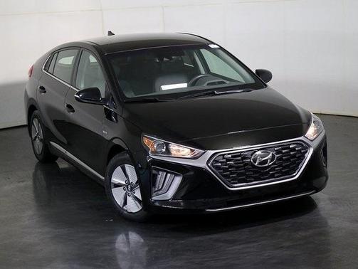 2020 Hyundai IONIQ Hybrid SE