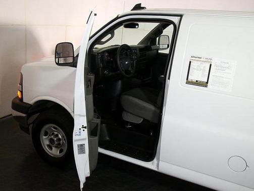 2024 Chevrolet Express 2500 Work Van