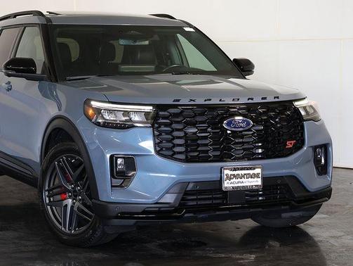 Vapor Blue 2025 Ford Explorer ST