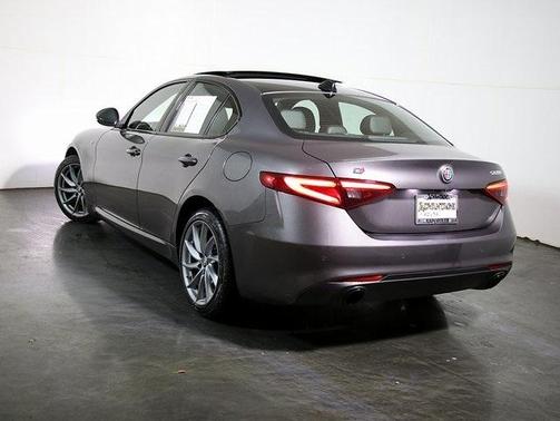 2022 Alfa Romeo Giulia Ti