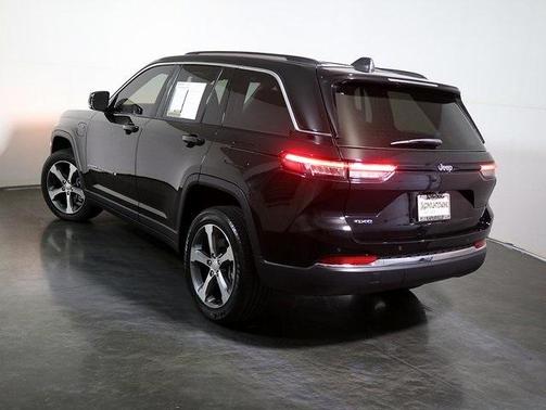 2023 Jeep Grand Cherokee 4xe Base