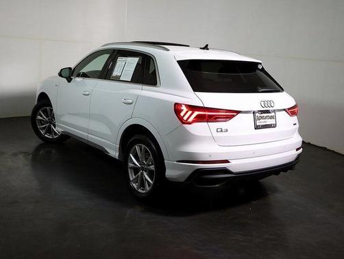 2025 Audi Q3 45 S line Premium