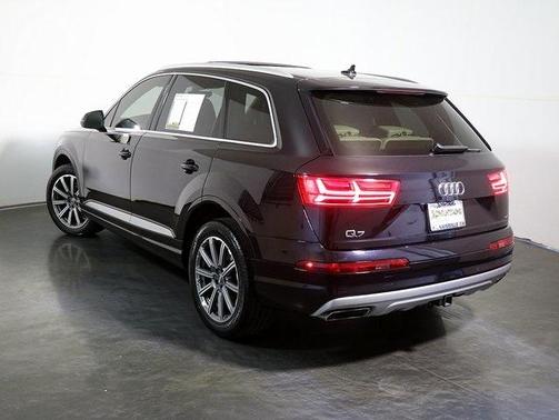 2019 Audi Q7 45 Premium Plus