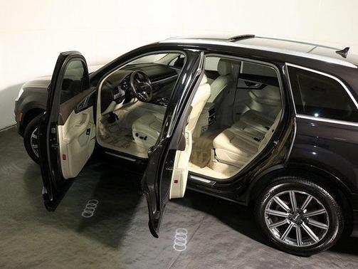 2019 Audi Q7 45 Premium Plus
