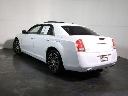 Bright White Clearcoat 2013 Chrysler 300 S