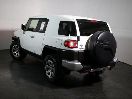 2014 Toyota FJ Cruiser Base