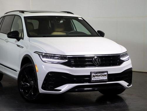 2024 Volkswagen Tiguan 2.0T SE R-Line Black