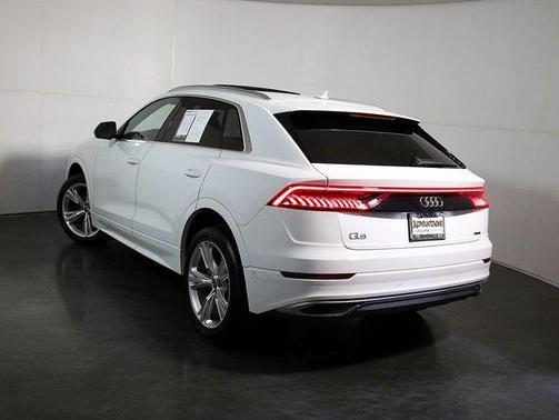 2023 Audi Q8 55 Premium Plus