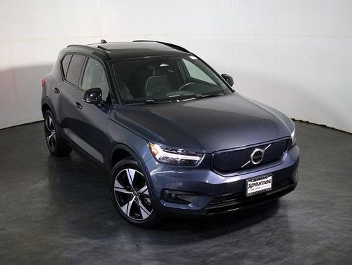 2022 Volvo XC40 Recharge Pure Electric P8 Twin Plus