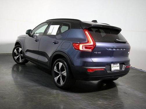 2022 Volvo XC40 Recharge Pure Electric P8 Twin Plus