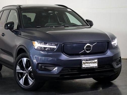 2022 Volvo XC40 Recharge Pure Electric P8 Twin Plus