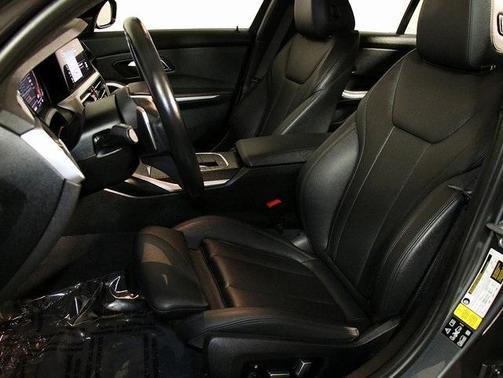 2019 BMW 330 i xDrive