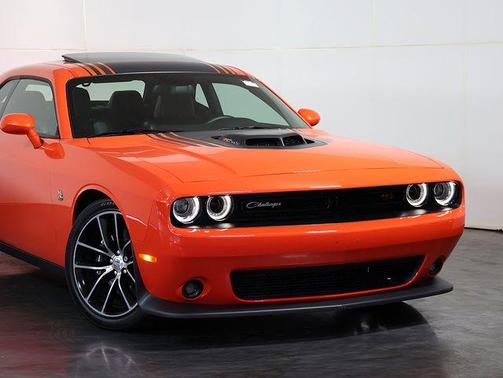Go Mango! 2016 Dodge Challenger R/T Scat Pack
