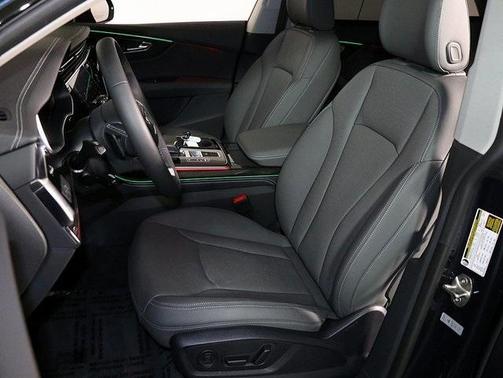 2024 Audi Q8 55 Premium