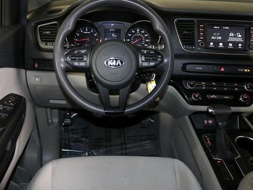2020 Kia Sedona LX