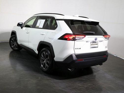 2022 Toyota RAV4 Hybrid XLE Premium