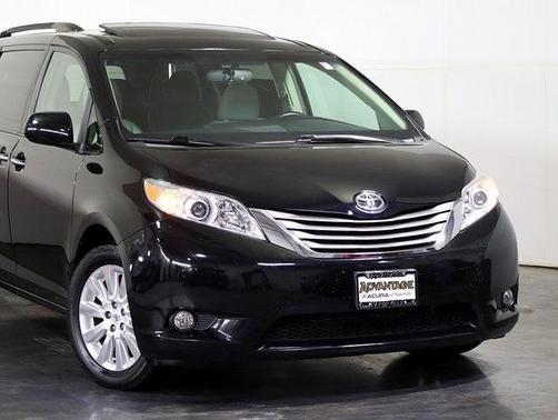 2015 Toyota Sienna XLE