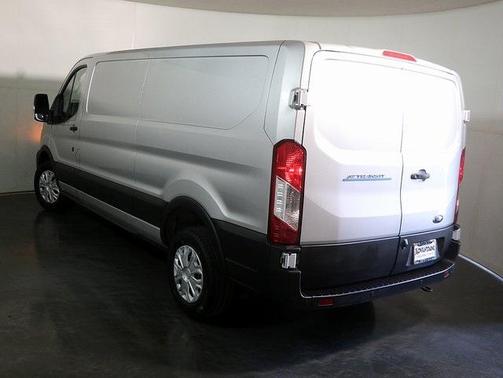 2023 Ford E-Transit Base