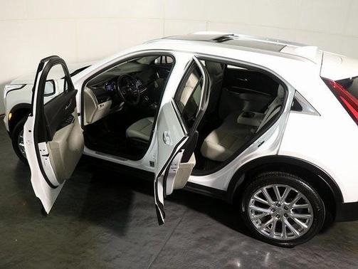 2022 Cadillac XT4 Luxury