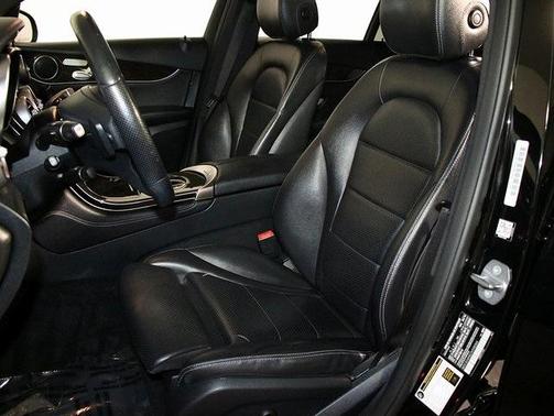 2018 Mercedes-Benz GLC 300 Base 4MATIC